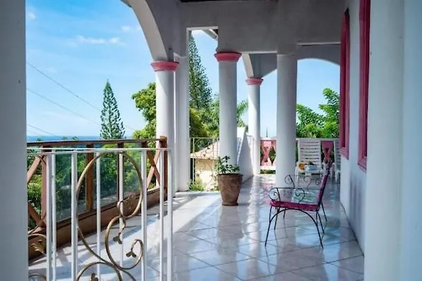 Guest house Sweetsop Jamaica Villa And Tour Montego Bay